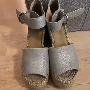 Silver wedges